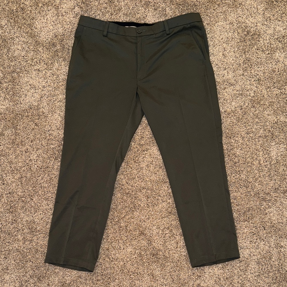 Amazon Essentials Men's Dark Grey Chinos